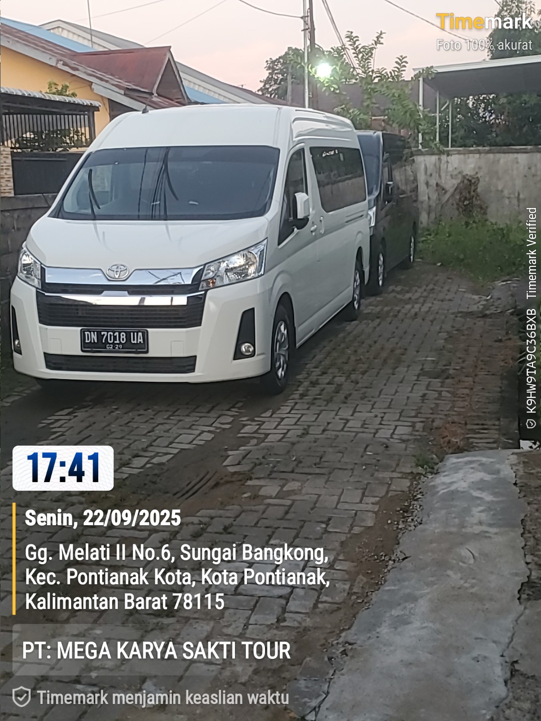 Hiace bagian dalam